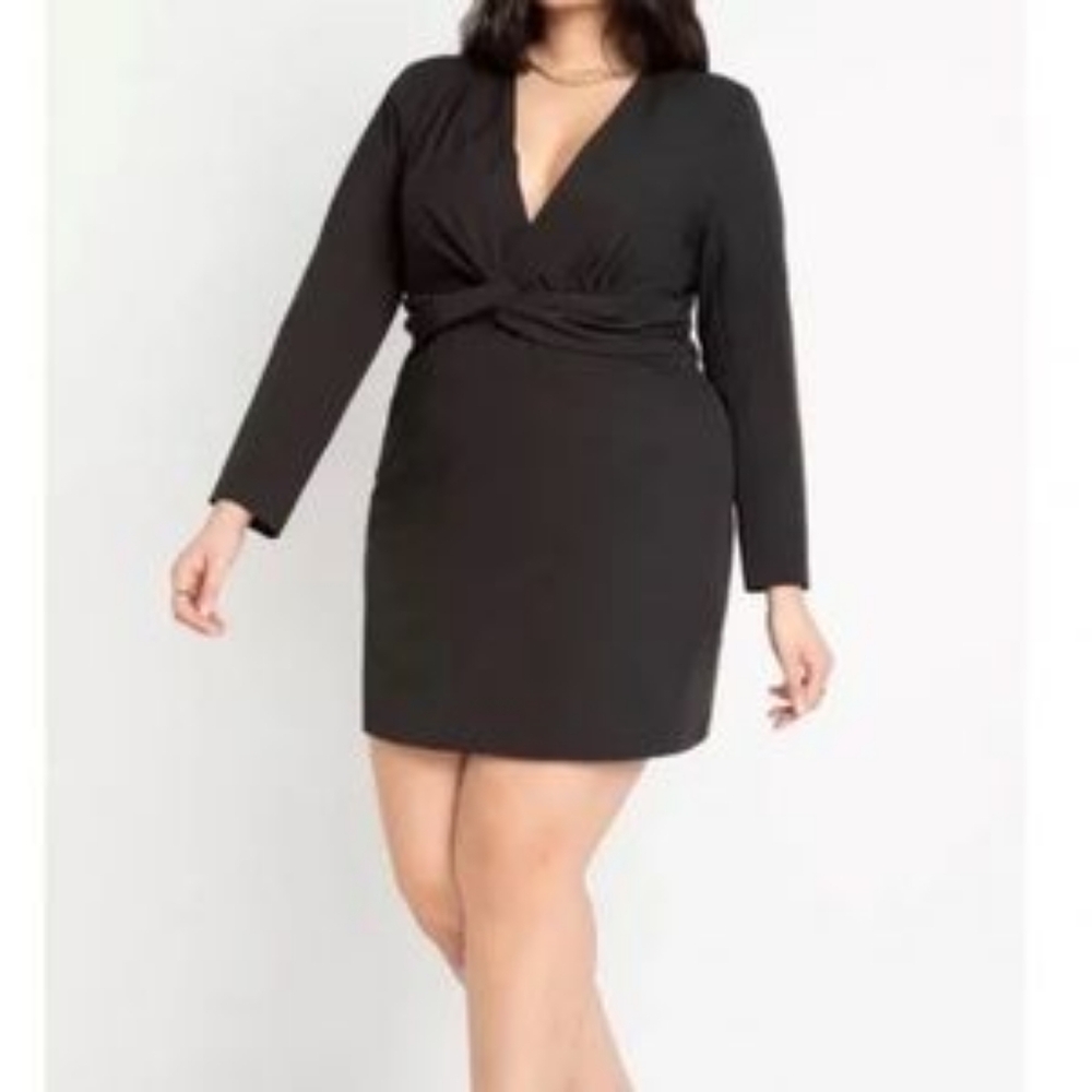 16 Eloquii Black Drape Front Stretch Zip Back Mini Dress